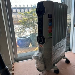 デロンギ　オイルヒーター　節電タイマー付き