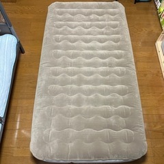 Etekcity EAM-EQ1 キャンプ用エアマットレス の画像