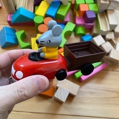 ピタゴラスイッチ　ビー玉　積み木の画像