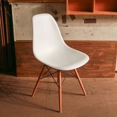 《売約済》【武蔵小山店】 Herman Miller Eames Vitra ハーマンミラー ヴィトラ ビトラ イームズ シェルチェア シェルサイドチェア デスクチェア ワークチェア オフィスチェア OAチェア シェルサイドチェア　ホワイト　白　検）　ダヴェルベース　ダウェルベース　ウッドベース　エッフェルベース　hhstyle 青山店　