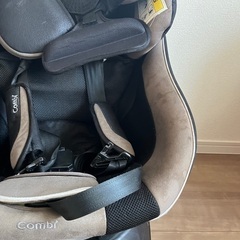 combi ネルーム 回転式チャイルドシートの画像