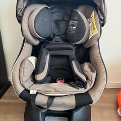 combi ネルーム 回転式チャイルドシート