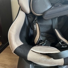 combi ネルーム 回転式チャイルドシートの画像