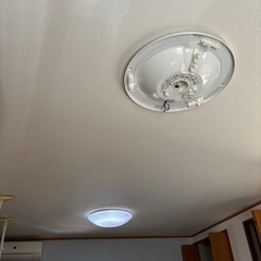 家具  部屋　電気の画像