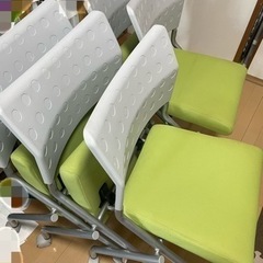 最終値下げＬＵＣＫＩＬＡ ＤＤネスティングチェア　ライトグリーン 家具 椅子 チェアの画像