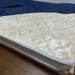 家具  セミダブルベットの画像