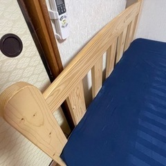 家具  セミダブルベットの画像