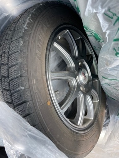 【お得！】スタッドレスタイヤ4本　軽自動車