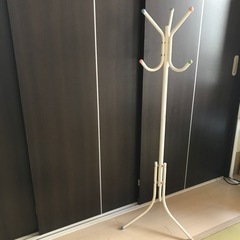 ハンガーポール