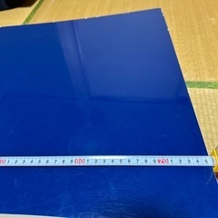 折りたたみテーブル　紺色の画像