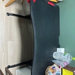 ゲーミングデスク
