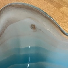 ガラス製の入れ物の画像