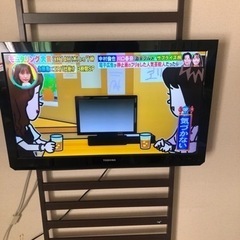 TV  TOSHIBA 年式2011　壁掛式DIY テレビ高さ調整可能の画像