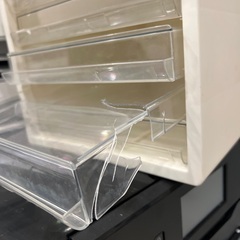 書類棚　白　事務所用品　ケースの画像