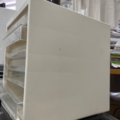 書類棚　白　事務所用品　ケースの画像