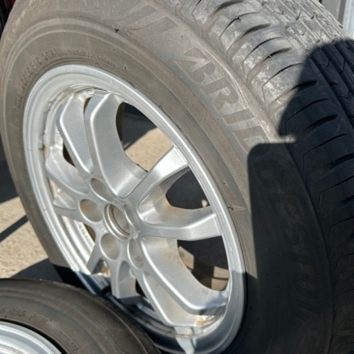 車のパーツ タイヤ、ホイール４本