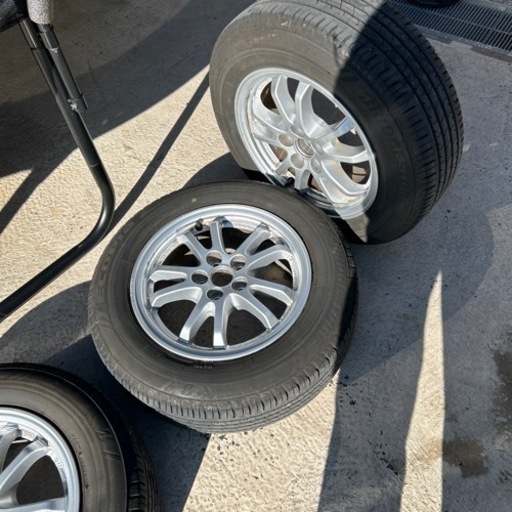 車のパーツ タイヤ、ホイール４本