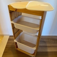 棚、収納 BOX付き、子供部屋にて使用