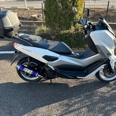 ヤマハ N-MAX125 SED6J 2017年　パール　純正キャリア　純正リアBOX ビームスマフラー の画像