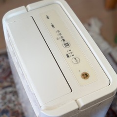 アイリスオーヤマ(IRIS OHYAMA) 除湿機 衣類乾燥 除湿器 コンプレッサー式 タイマー付 除湿量 6.5L ホワイト DCE-6515の画像