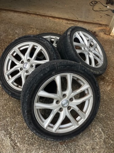 【取引中】車のパーツ タイヤ、ホイール