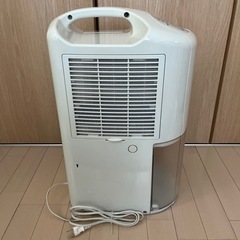 除湿機　衣類乾燥　コロナ　2016年製　CD-P6315　コンプレッサー式の画像