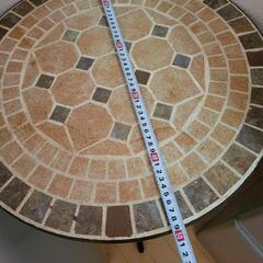 中古ガーデンテーブルの画像