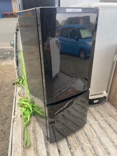三菱電機 MITSUBISHI ELECTRIC MR-P15T-B [冷蔵庫（146L・右開き） サファイアブラック]