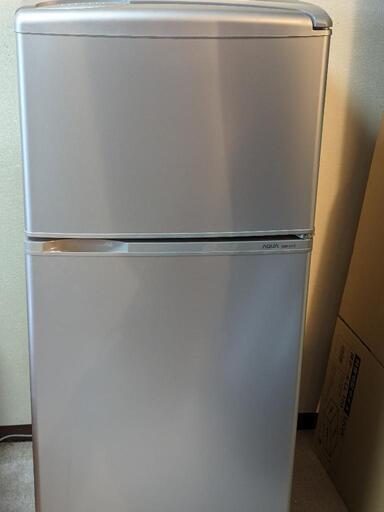 【中古】AQUA　2ドア冷凍冷蔵庫　AQR-111C