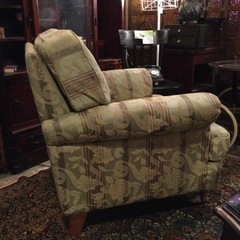 【36%OFF!!】マルニ木工製と思われるロココ調のソファー【F00590】の画像