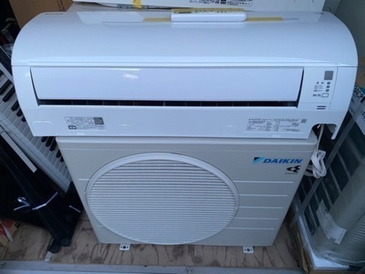 お薦め品‼️分解洗浄済み‼️ダイキン ルームエアコン2.2kW6-9畳用 2021年