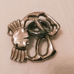知恵の輪  CLAW hanayama