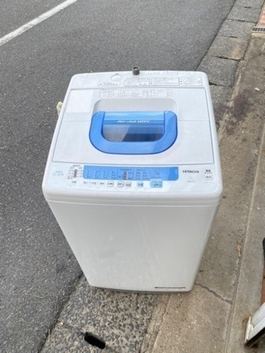 北九州市内配送無料　保証付き　日立 ７ｋ全自動洗濯機 NWT71-W