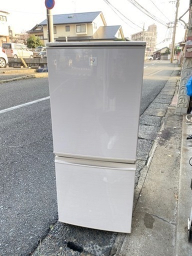 北九州市内配送無料　保証付き　シャープ SHARP SJ-PD14A-C [プラズマクラスター冷蔵庫 （137L・どっちもドア） 2ドア ベージュ系]