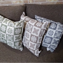 未使用　クッション3個セットの画像