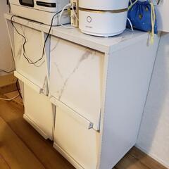 受け渡し予定者決まりました！食器棚、本棚、(中古品) 無料で差し上げます。の画像