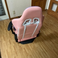 ゲーミング座椅子の画像