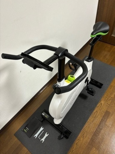 【美品】フィットネス　エアロバイク　FITBOX第三世代　マット説明書工具付き