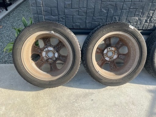 車のパーツ タイヤ、ホイール