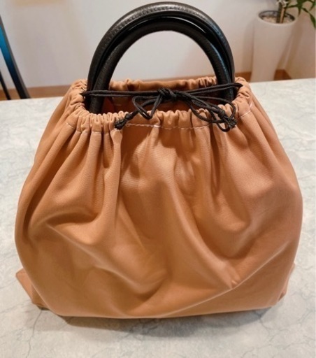 【超美品】高級皮革製品　本物　クロコバッグ　ブラック　黒　卒園式　卒業式　バッグ