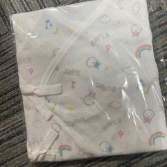 哺乳瓶乳首＋ベビー肌着＋ベビーミトン沢山の画像