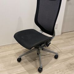 オカムラ　Baronバロン　デスクチェア