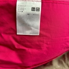UNIQLO ウィンドブレーカーの画像