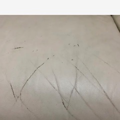 無料‼️３人掛けソファ　オフホワイト　本革の画像
