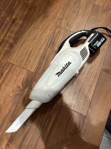 マキタ　コードレス掃除機