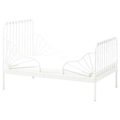 IKEA 子ども用ベッドフレームの画像