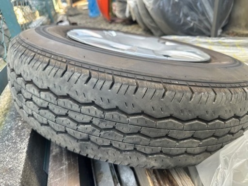 　195/80R/15  ハイエース　ノーマルタイヤ　夏タイヤ　純正　ホイールセット　ハイエース