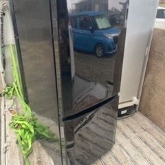 福岡市内配送無料　三菱電機 MITSUBISHI ELECTRIC MR-P15T-B [冷蔵庫（146L・右開き） サファイアブラック]