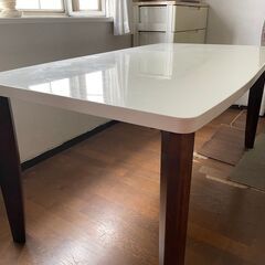 無料　中古　ダイニングテーブル