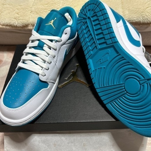 正規品‼️新品‼️NIKEエアジョーダン1‼️アクアブルーとホワイトのコンビ、箱ありでーす‼️